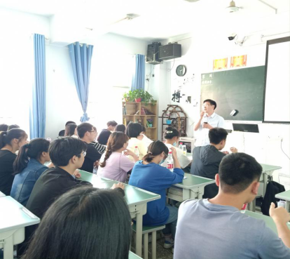 重庆市三峡卫生学校眼视光与配镜专业优秀实习生经验分享会成功举办